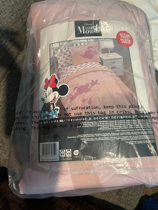 Disney Minnie Mouse Full Size Comforter Set - 7 Piece - Picture 8 of 10